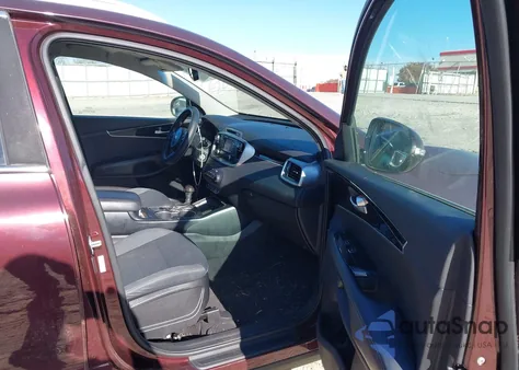 2016 Kia Sorento 2.4L Lx z USA, uszkodzony, nr VIN 5XYPG4A37GG123325